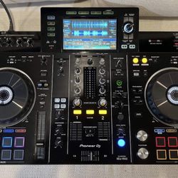 Pioneer XDJ RX2 One Piece DJ Controller 