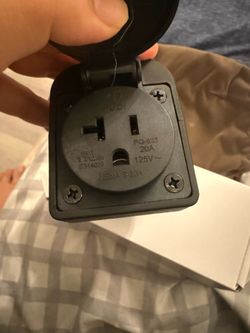 V2L vehicle to load adapter works on Hyundai Ioniq 5/6, Kia 6 possibly others