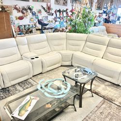 Like New Cindy Crawford Leather Electric Tri-reclining Sectional With Electric Headrests And Dual USB 