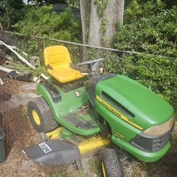 John Drere Lawn Tractor