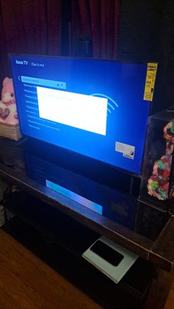 40" ROKU ELEMENT