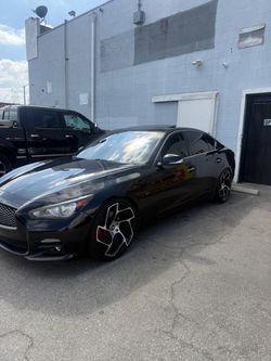 2015 Infiniti Q50