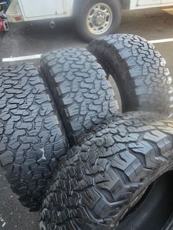 4 used tires Lt275/70r18 Bfgoodrich K02 $250.00