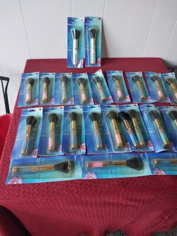 New 5 Piece Set Beauty Makeup Brush 2X$5