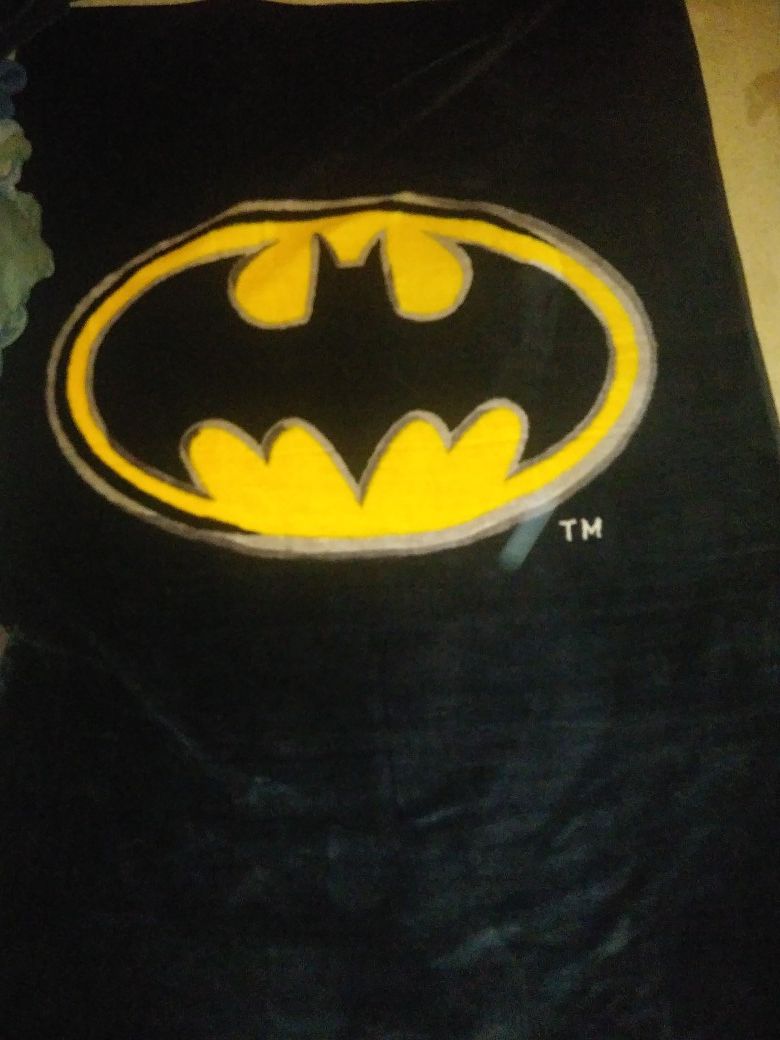 Batman bedroom set. All like new.