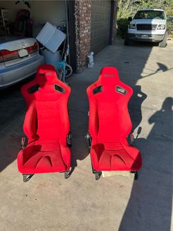 Bucket seats