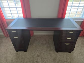 Office furniture set