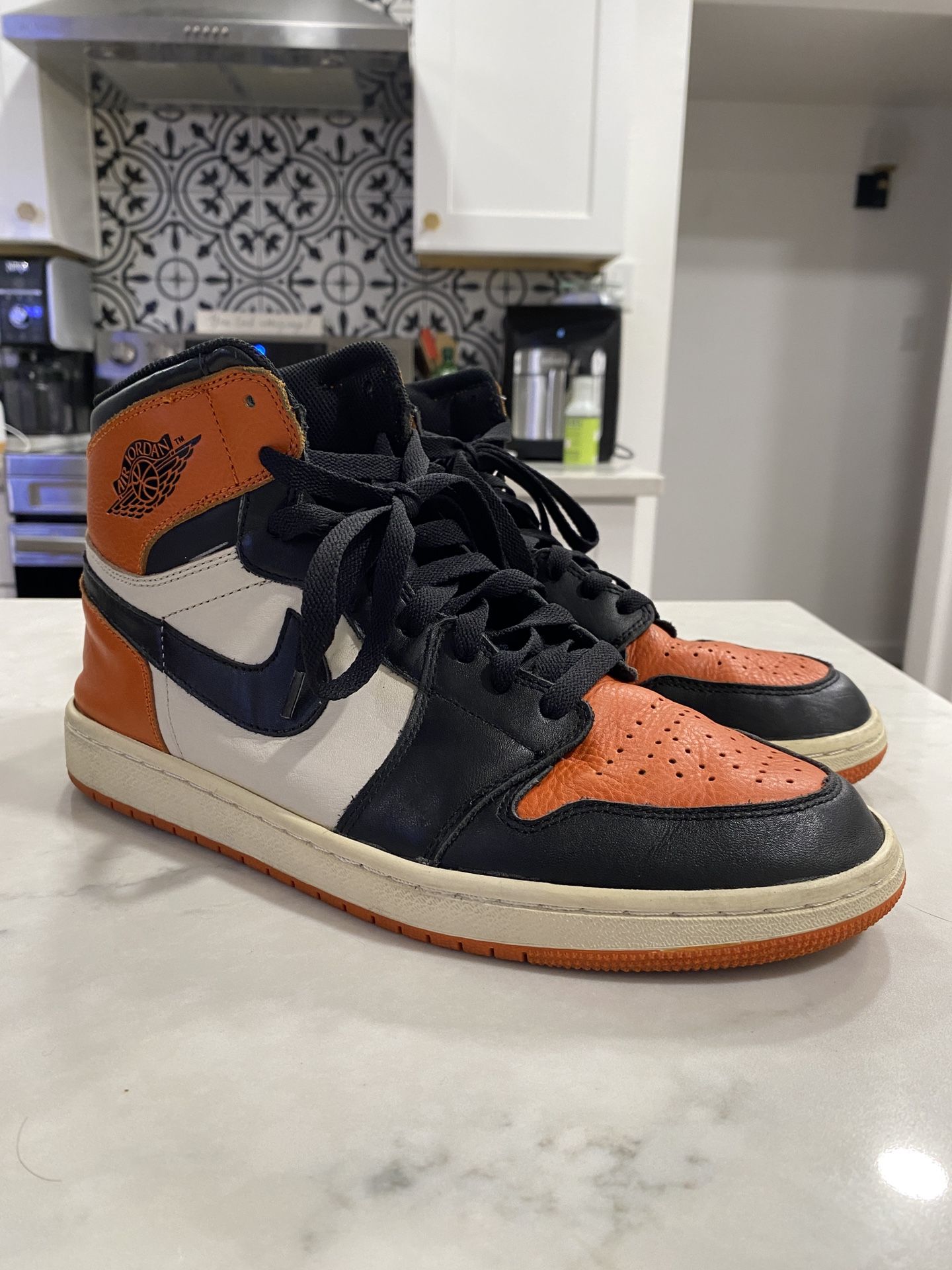 Jordan 1 High Shatter Backboard Sz 10