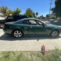 2002 Ford Mustang