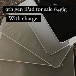 9th Gen iPad For Sale 64 Gig Comes With Charger