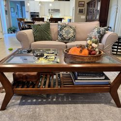 Haverty’s Glass Top Coffee Table 