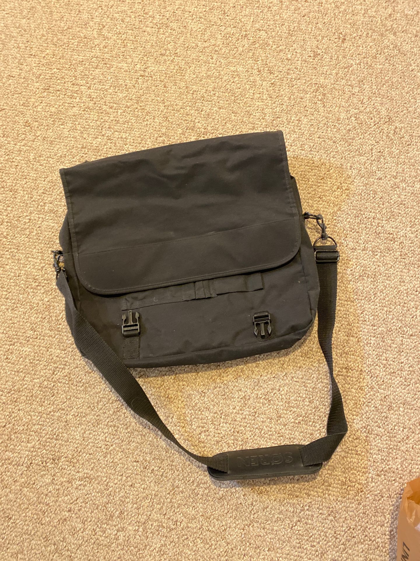 Laptop bag $5