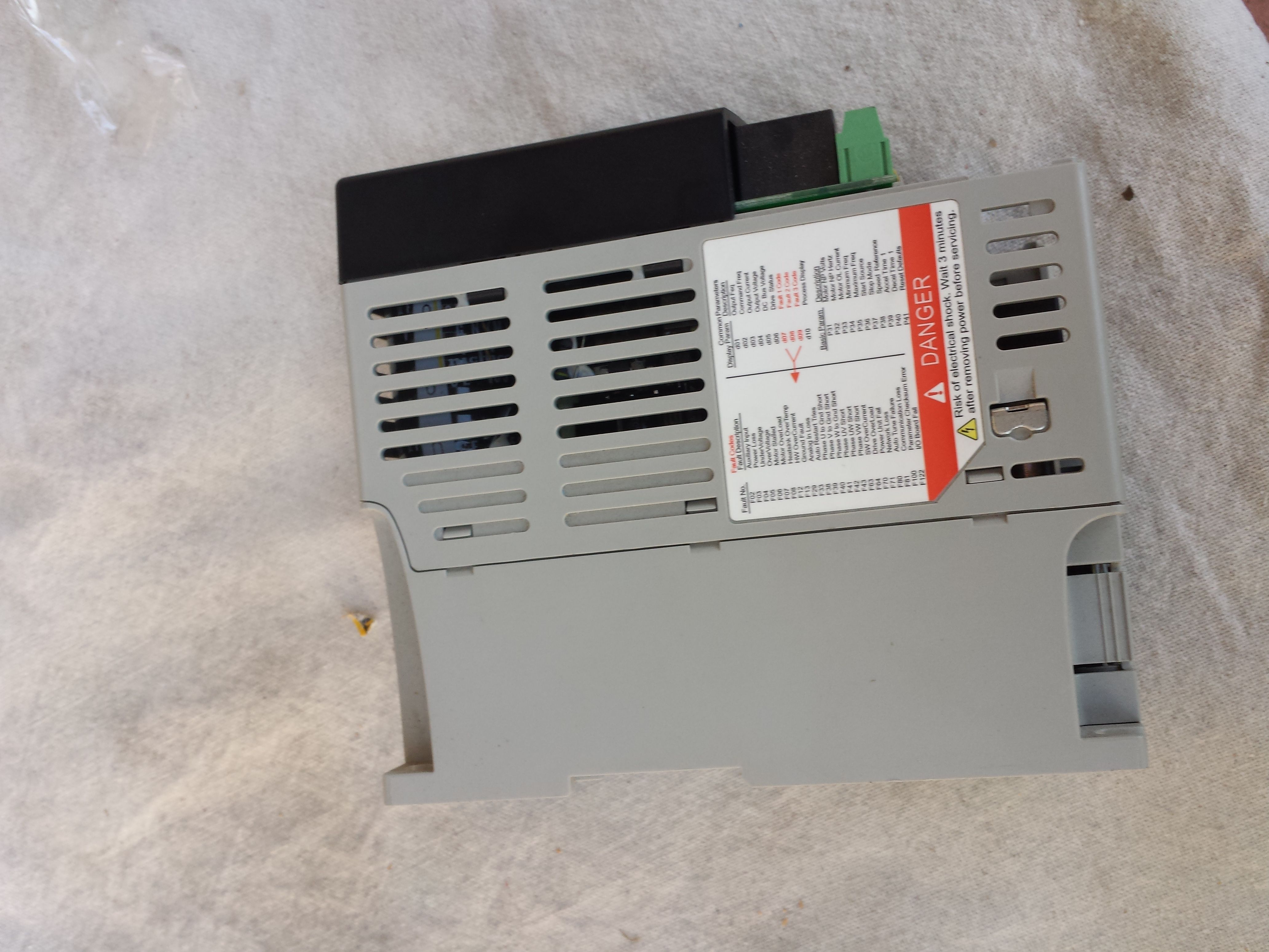 Three phase speed controllee