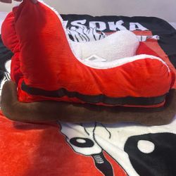 holiday sleigh pet bed