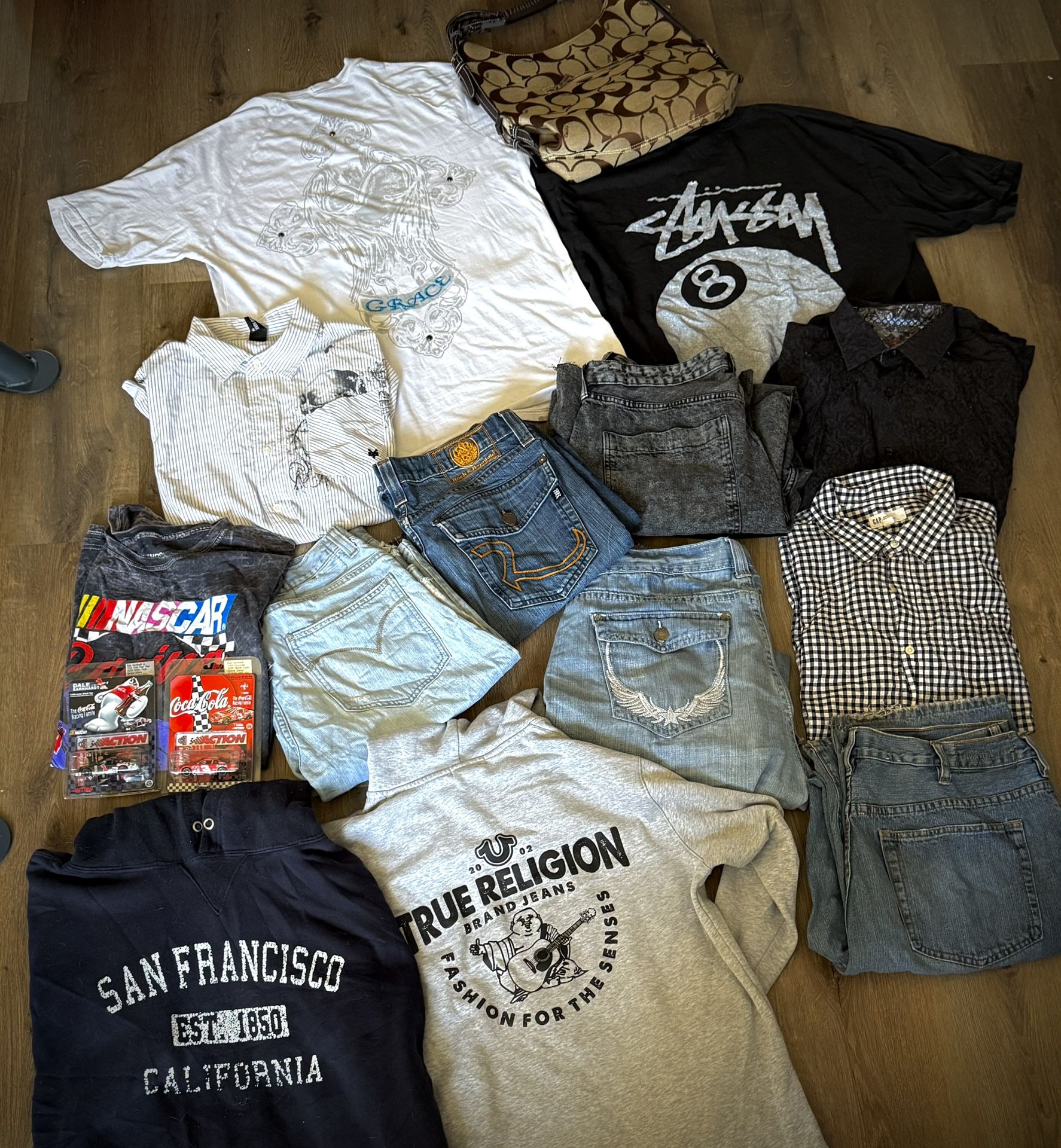Resellers Bundle Comes With A Vintage Coach Bag