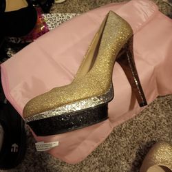 Black and Gold Betsy Johnson heels