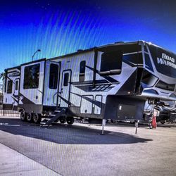 2022 HEARTLAND ROAD WARRIOR 3965RW 