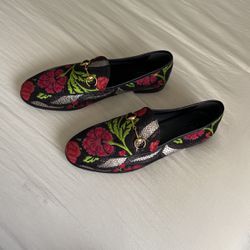 GUCCI LOAFERS 