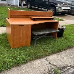 Large corner desk with top Free