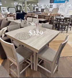 Beautiful‼️ 5-Pc Light Gray Counter Height Dining Table Set