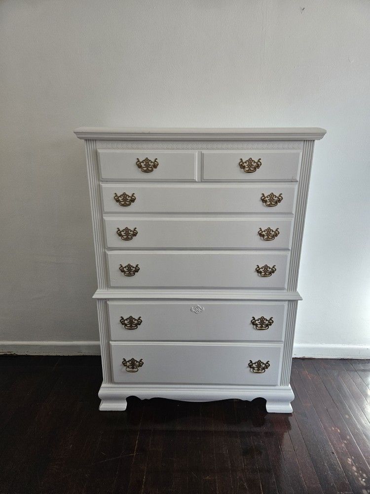 White Dresser