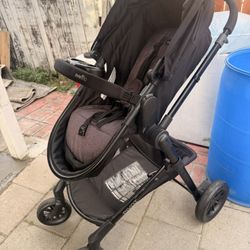 Evenflo Pivot Stroller 