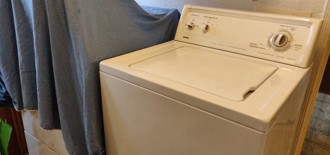 Kenmore Heavy Duty top load washer