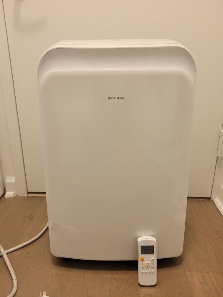 Insignia Portable AC Uunit (Price Negotiable)