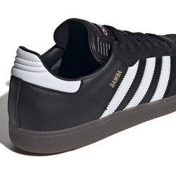 black adidas samba