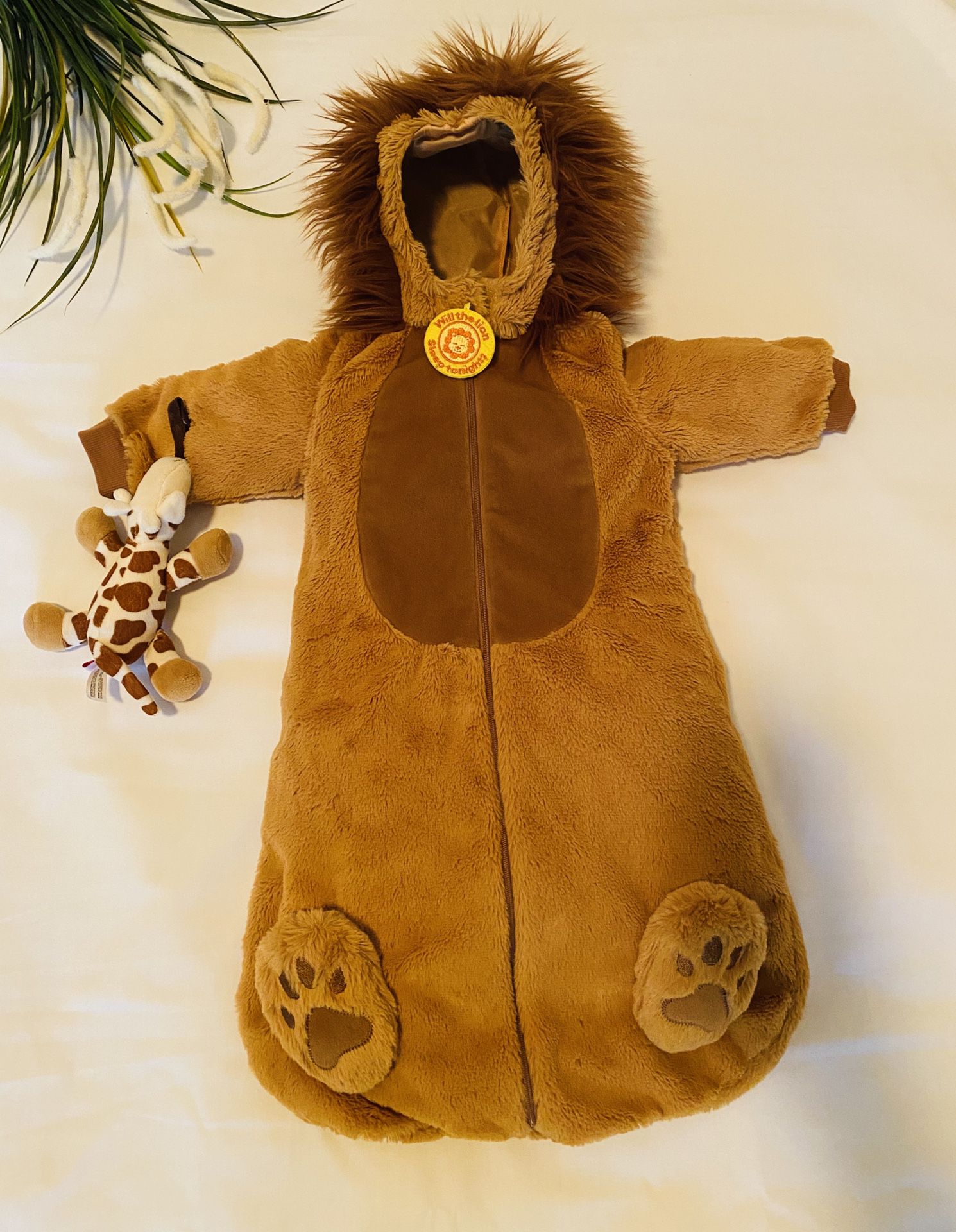 Adorable Baby Lion Cub Costume/Romper!!! Make Your Little One's First Holloween a Hit & the Most Memorable!!!Cute Little King!!! 😊 (GREAT DEAL)