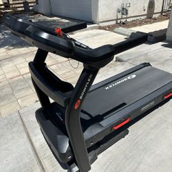 600$ Bowflex BXT6 Treadmill  