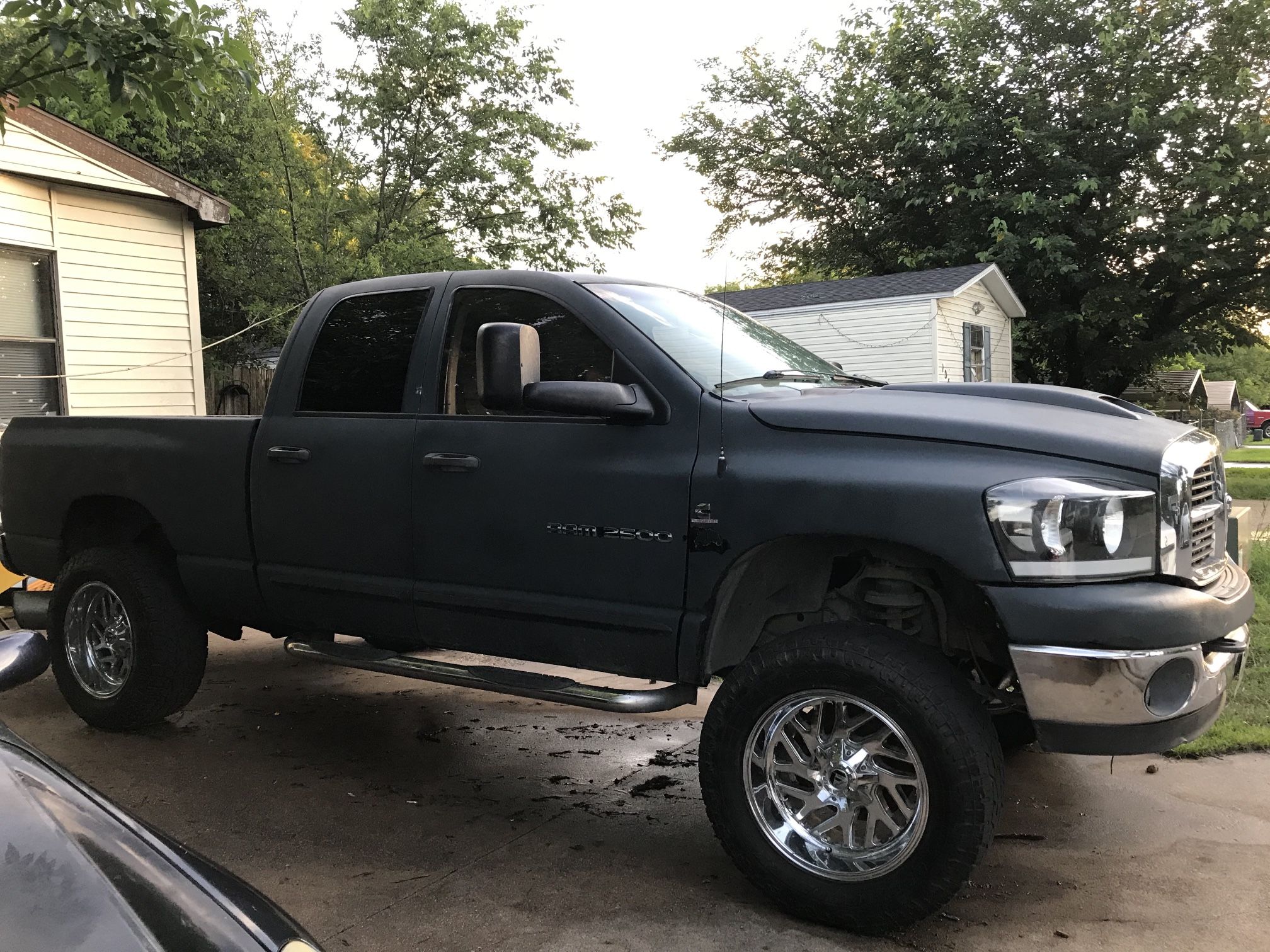 Fuel Wheels 20x12 On 35x12.50-20