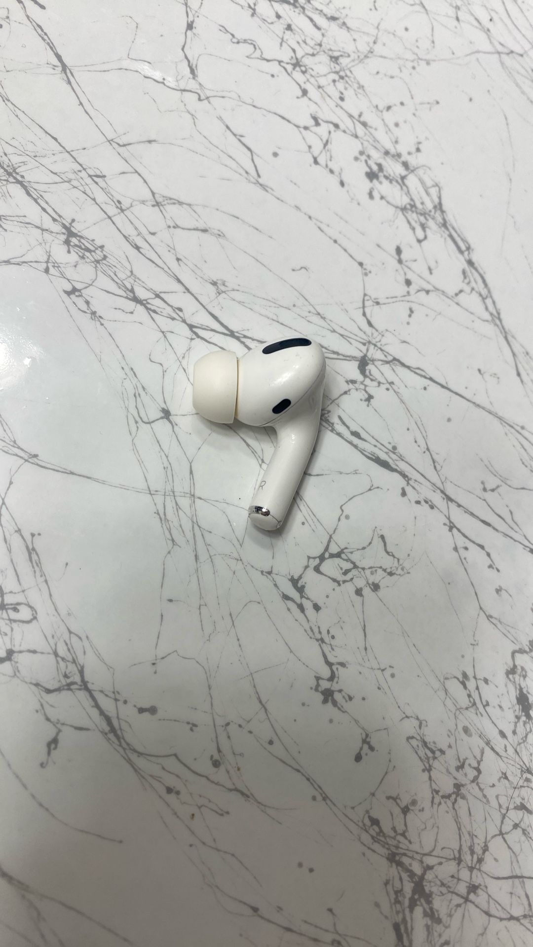 Single Right Airpod (Pros)