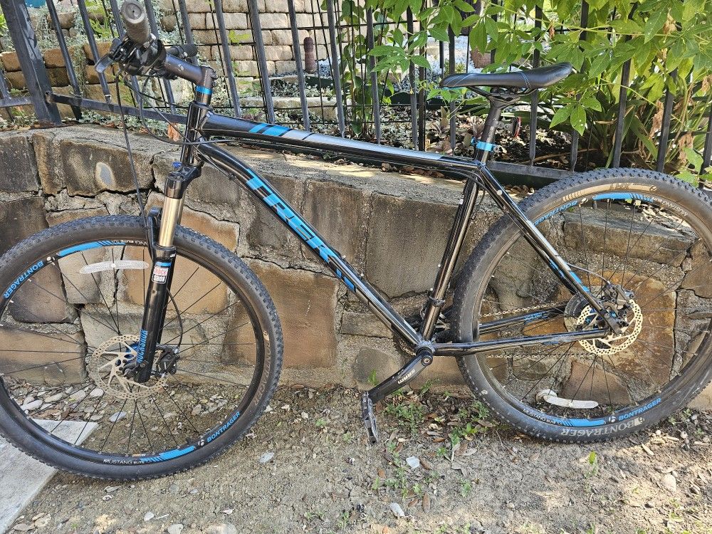 Trek X Caliber 8