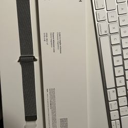Apple Watch Milanese Loop Silver with Box 41mm