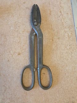 Large scissors