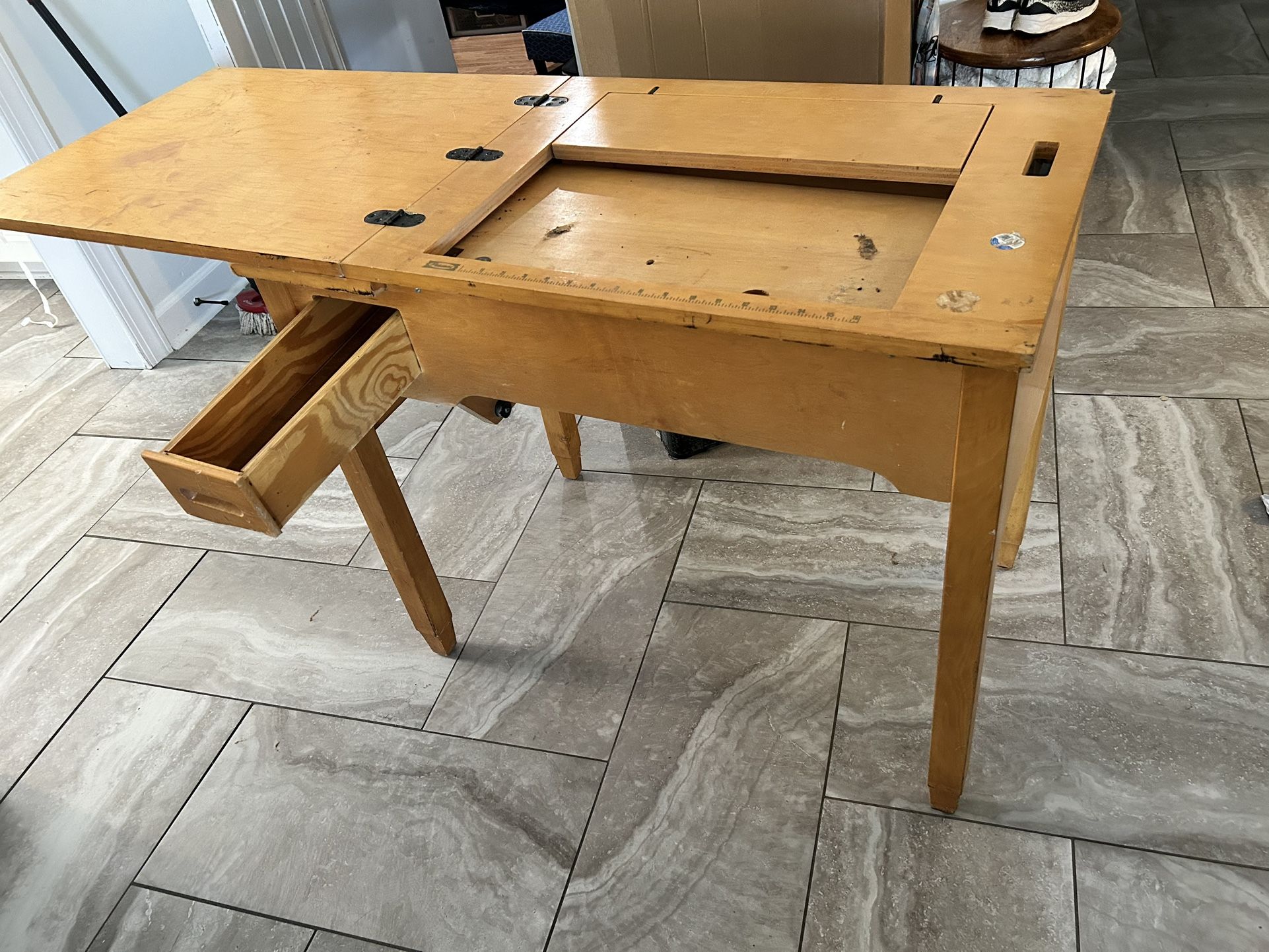 Sewing Machine Table