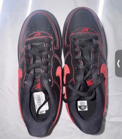 Nike Air Force 1 Boys Size 1Y Black Red