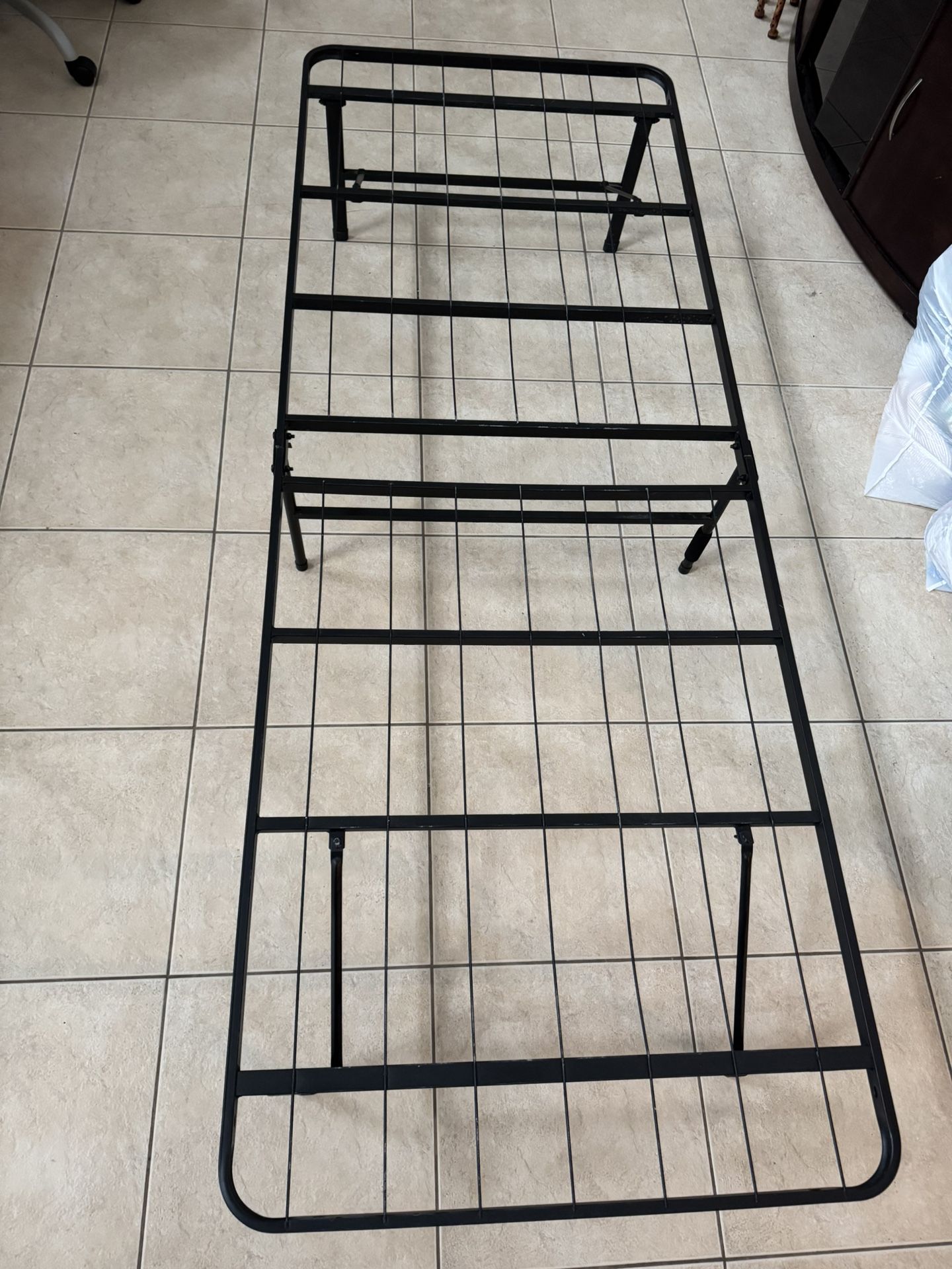 Metal Twin Foldable Cot Platform Bed Frame 
