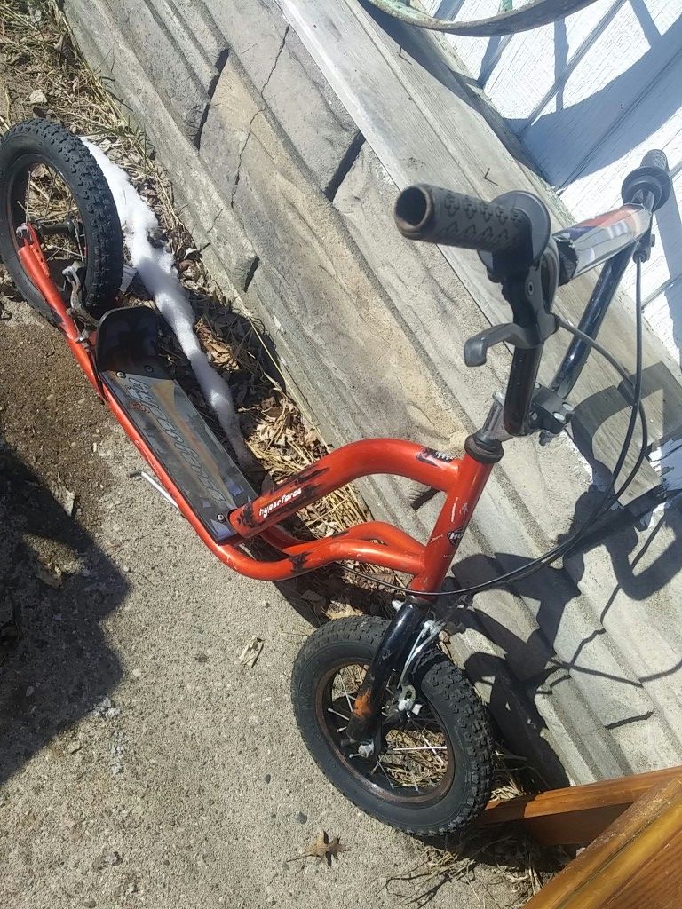 Huffy Hyperforce Scooter