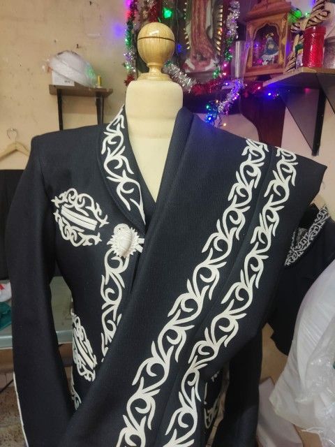 Trajes De Charro Y Mariachi