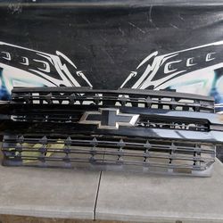 2019-2021 CHEVROLET SILVERADO 1500 GRILLE OEM 