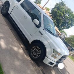 Ford F150 Lariat 4x4 EcoBoosst V6 Excelentes Condisiones 