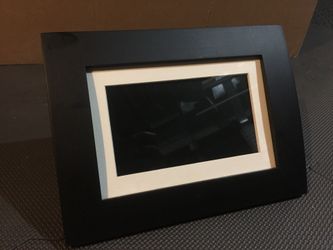 Digital picture frame