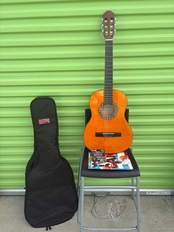 Classical Acoustic Guitar with Gator Gig Bag