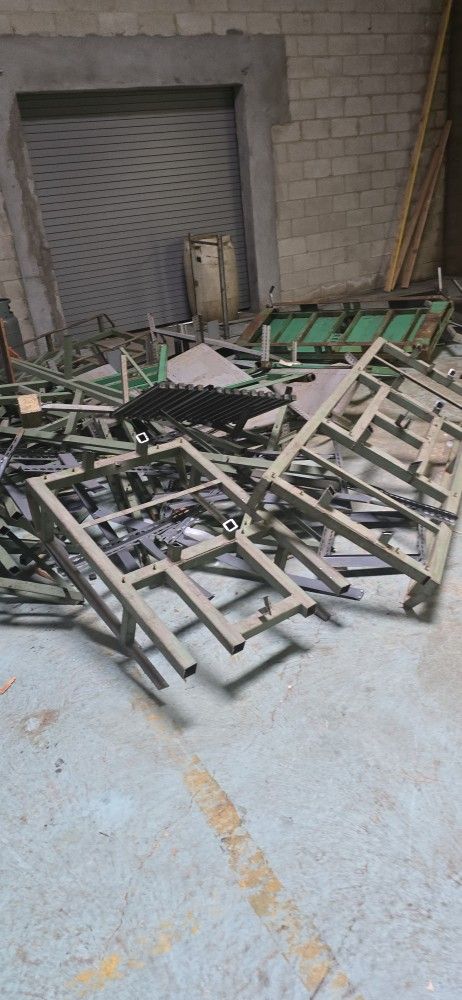 Metal For Sale. Metal En Venta 