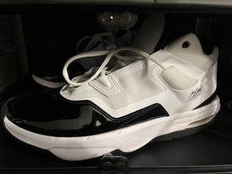 Jordan stay loyal 3 like new