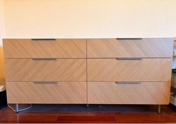 Dresser (6 drawers)
