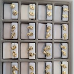 10k Gold And Diamond Earrings 