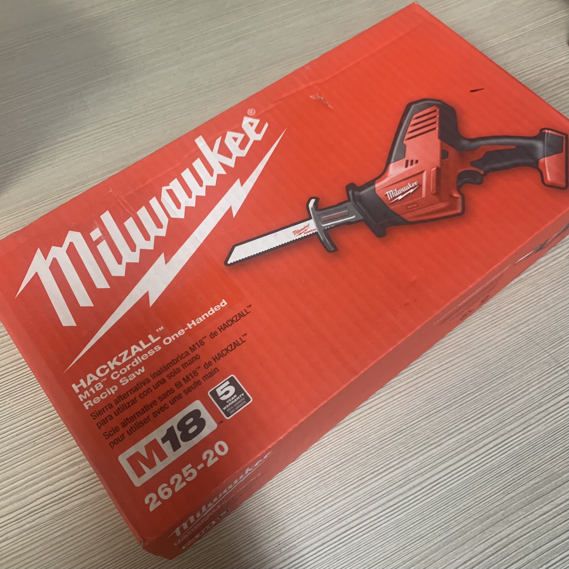 Milwaukee New Hackzall M18